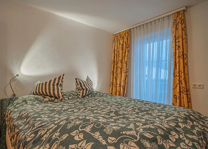 Haus David Nyaraló *